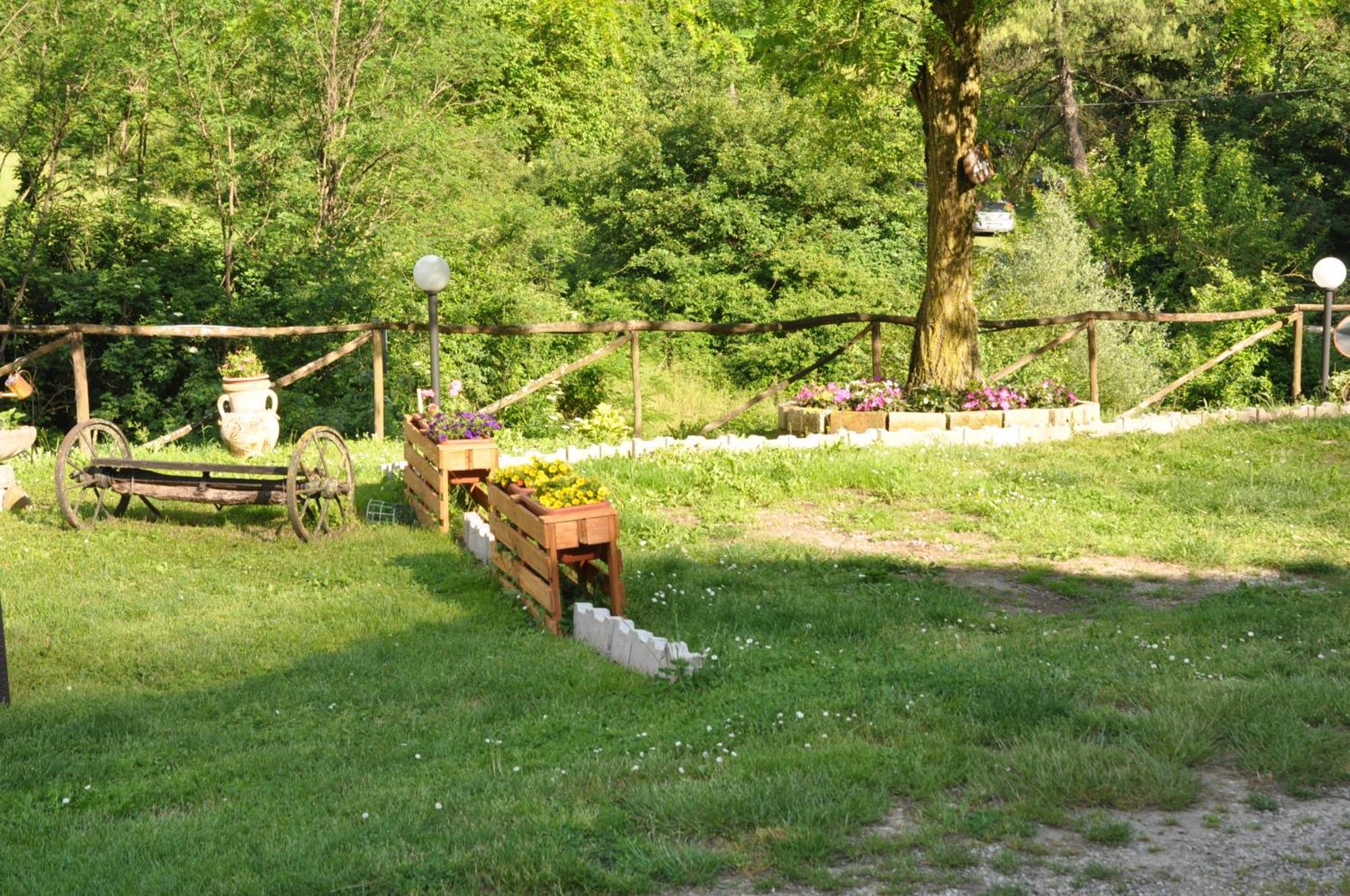 Locanda Di Alberi Borgo San Lorenzo Eksteriør bilde
