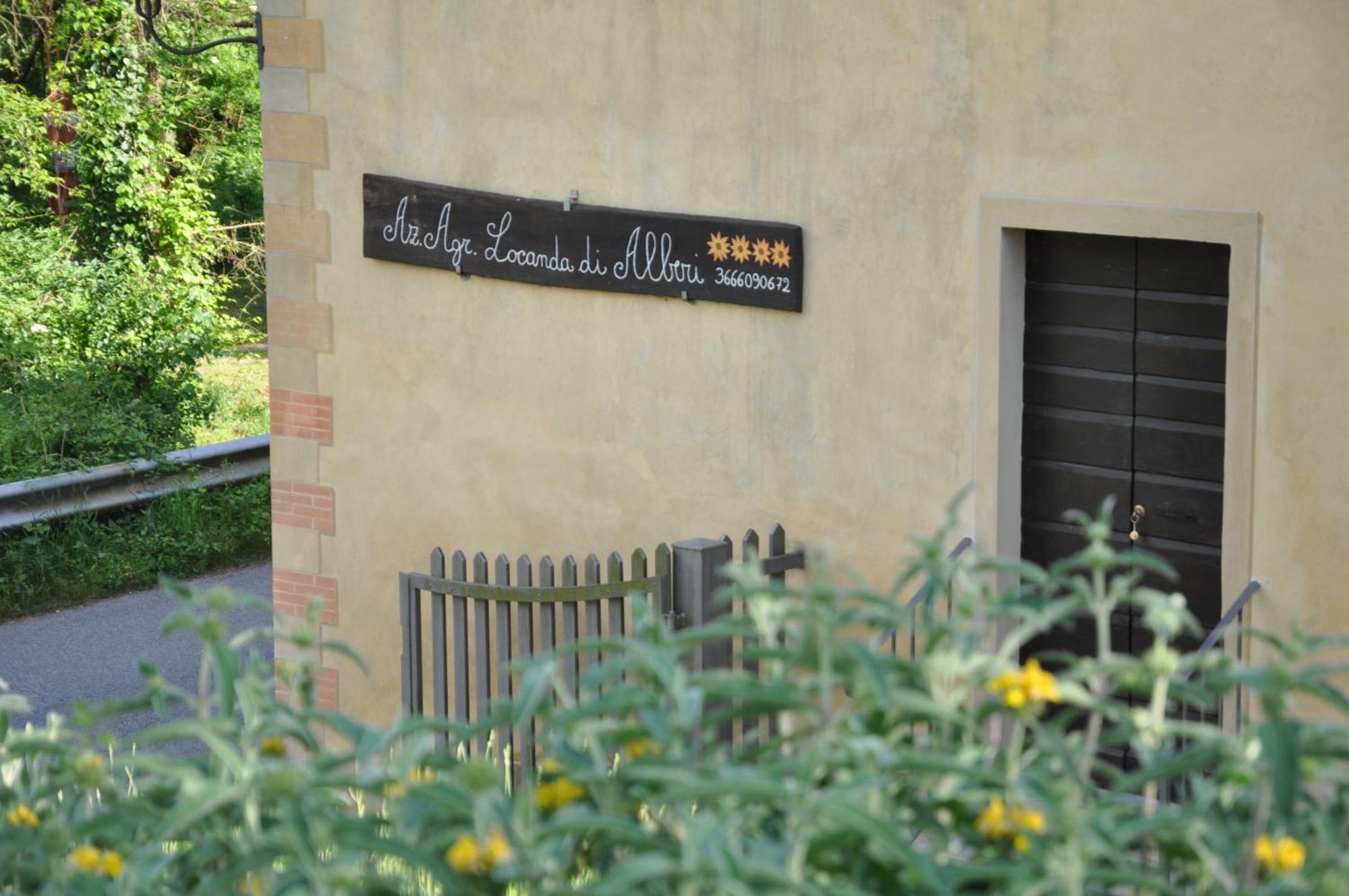 Locanda Di Alberi Borgo San Lorenzo Eksteriør bilde